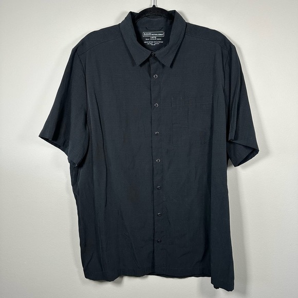 5.11 Tactical‎ Series Large Black Short Sleeve Button Up Shirt - Picture 1 of 3